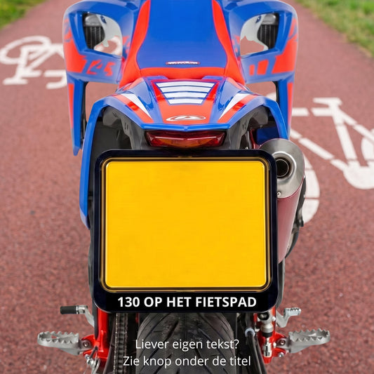 2x 130 Op Het Fietspad Kentekenhouderstickers β detail van de tekst