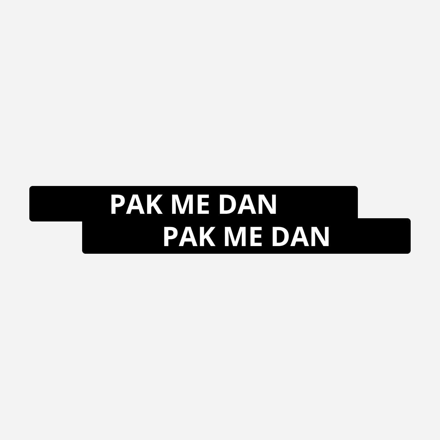 2x Pak Me Dan Kentekenhouderstickers – hoofdafbeelding van de set