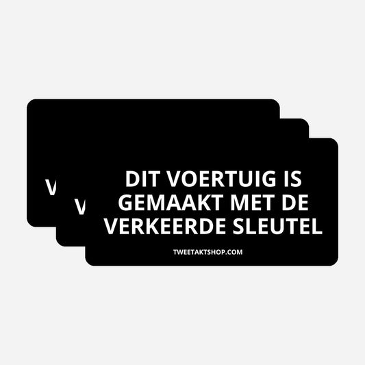 3x Dit voertuig is gemaakt met de verkeerde sleutel Bumperstickers – hoofdafbeelding van de set