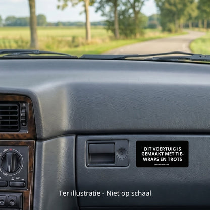3x Dit voertuig is gemaakt met tie wraps en trots Bumperstickers – formaatvoorbeeld
