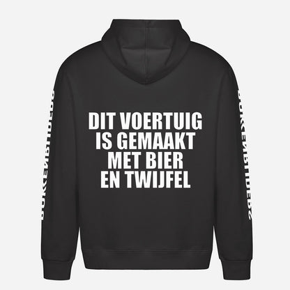Dit Voertuig Is Gemaakt Met Bier En Twijfel Hoodie – achterkant met grote rugprint