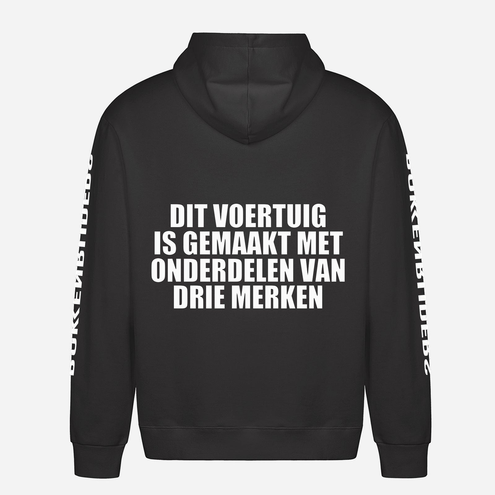 Dit Voertuig Is Gemaakt Met Onderdelen Van Drie Merken Hoodie – achterkant met grote rugprint