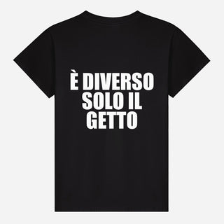 È diverso solo il getto T-shirt
