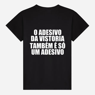O adesivo da vistoria também é só um adesivo T-shirt